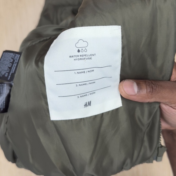 Kids H&M Water Repellent Puffer Jacket - size 3/4T - Picture 4 of 5